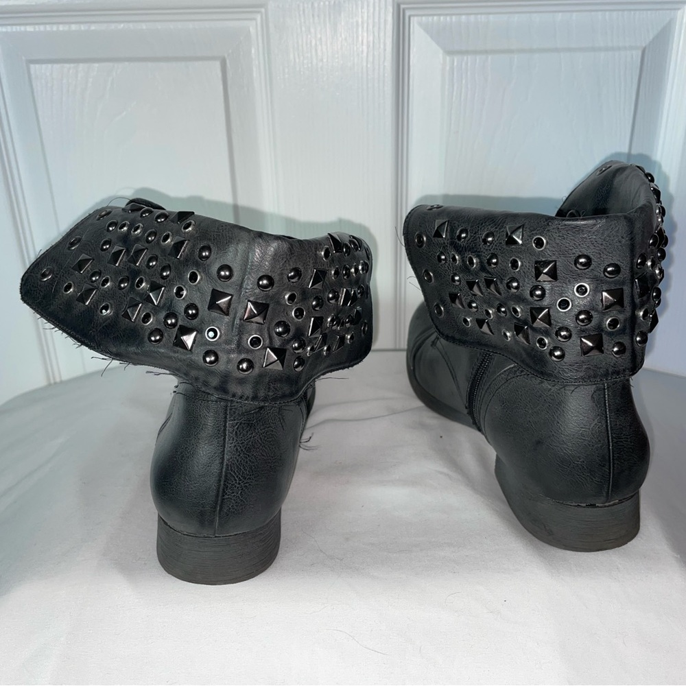 Distressed lace up combat boots - Picture 4 of 6